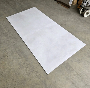 Industrial Hall Off-white 80x80